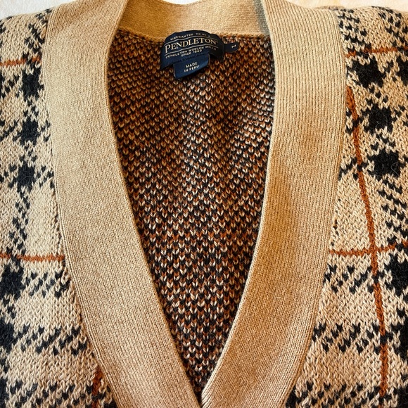 Pendleton Women’s Tan Plaid Cropped Boxy Cardigan Sweater Size M NWOT - Picture 8 of 9
